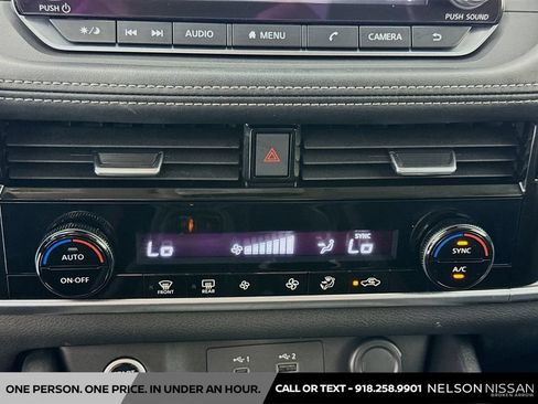 Used 2021 Nissan Rogue SV AWD/4WD image 15