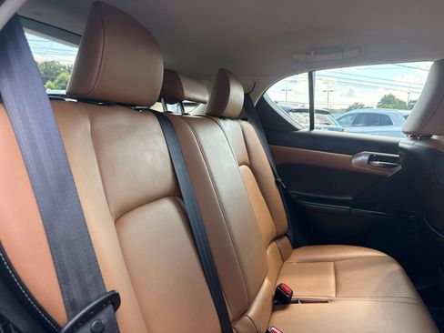 Used 2017 Lexus CT 200h w/ Accessory Package 2 FWD image 30