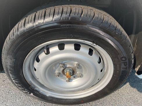 Used 2020 Nissan NV200 S FWD image 9