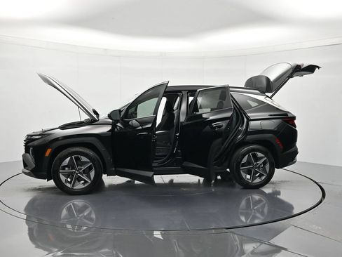 Used 2025 Hyundai Tucson SEL FWD image 46
