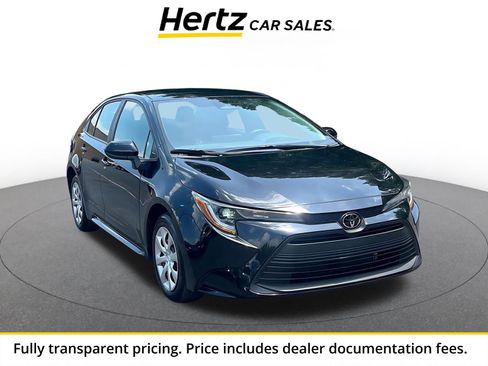 Used 2025 Toyota Corolla LE FWD image 1