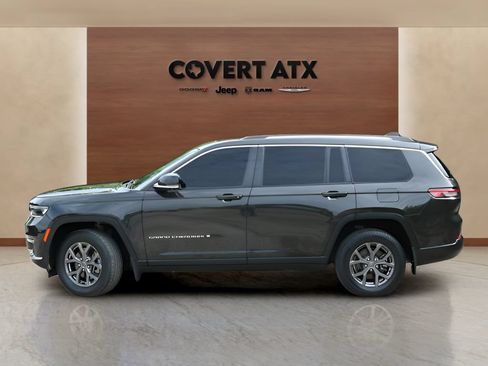 Used 2022 Jeep Grand Cherokee L Limited w/ Luxury Tech Group II RWD image 2
