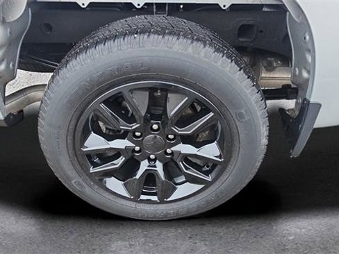 Used 2022 Chevrolet Silverado 1500 LT image 19