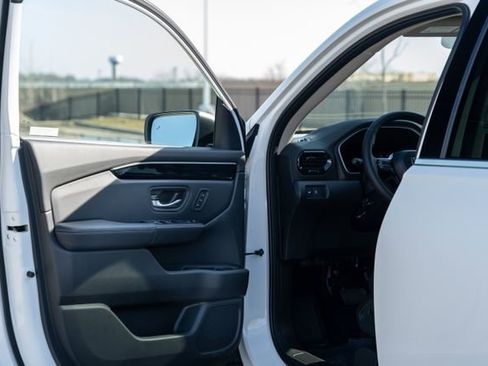 New 2025 Honda Pilot Touring image 21