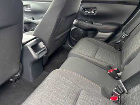 Used 2025 Honda HR-V Sport image 25