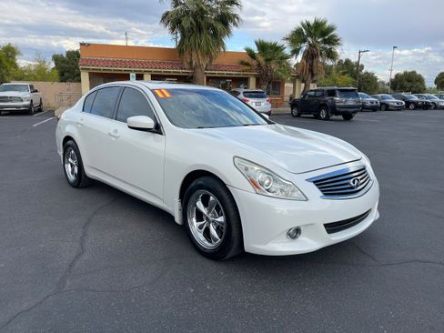 Used 2011 INFINITI G37 w/ Sport Appearance Package image 7