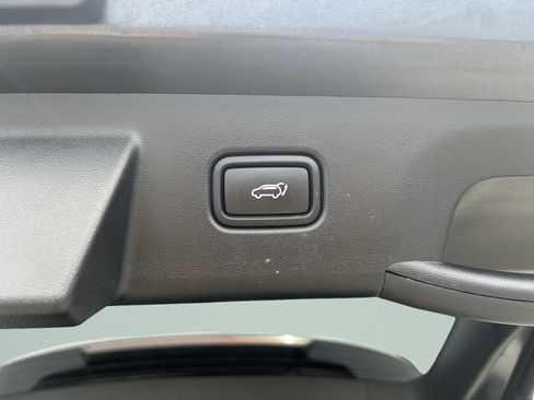 Certified 2024 Hyundai Tucson SEL w/ Convenience Package FWD image 16
