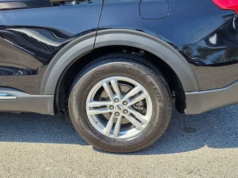 Used 2022 Ford Explorer XLT RWD image 10