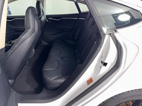 Used 2014 Tesla Model S 85 image 21