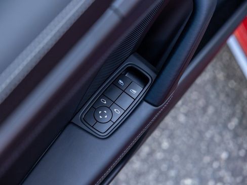 Used 2024 Porsche 911 Carrera 4S image 39