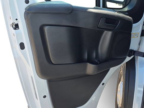 Used 2026 RAM ProMaster 2500 w/ Convenience Group FWD image 11
