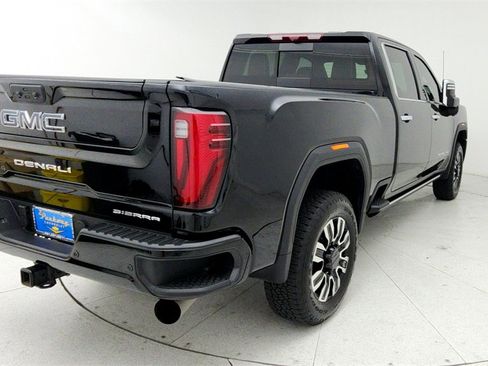 Used 2025 GMC Sierra 2500 Denali Ultimate image 6