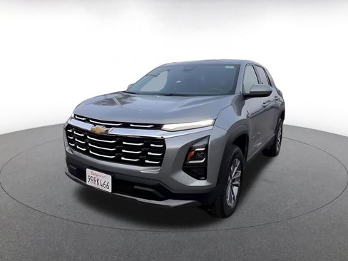 Used 2025 Chevrolet Equinox LT image 7