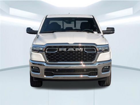 Used 2025 RAM 1500 Big Horn AWD/4WD image 10