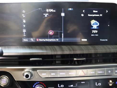 Used 2024 Kia Telluride EX w/ EX Captain's Chair Package FWD image 42
