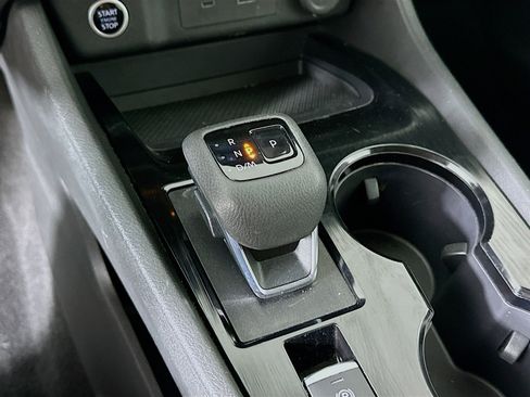 Used 2023 Nissan Rogue S image 24