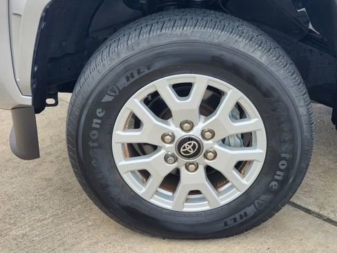 Certified 2025 Toyota Tacoma SR5 image 10