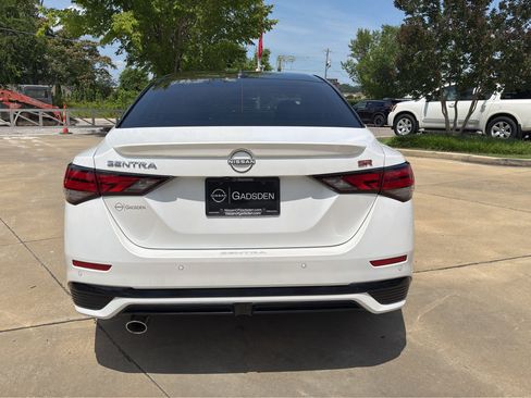 Used 2024 Nissan Sentra SR w/ SR Premium Package FWD image 4