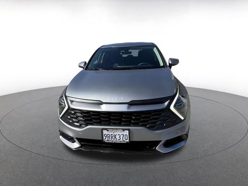 Used 2025 Kia Sportage LX image 4