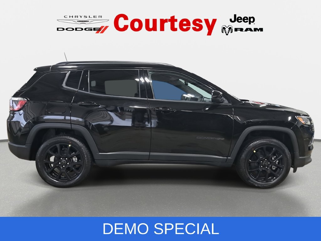 New 2026 Jeep Compass Latitude AWD/4WD image 2