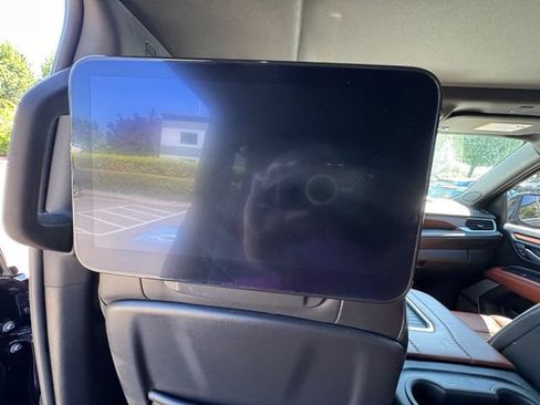 Used 2023 GMC Yukon Denali Ultimate AWD/4WD image 13
