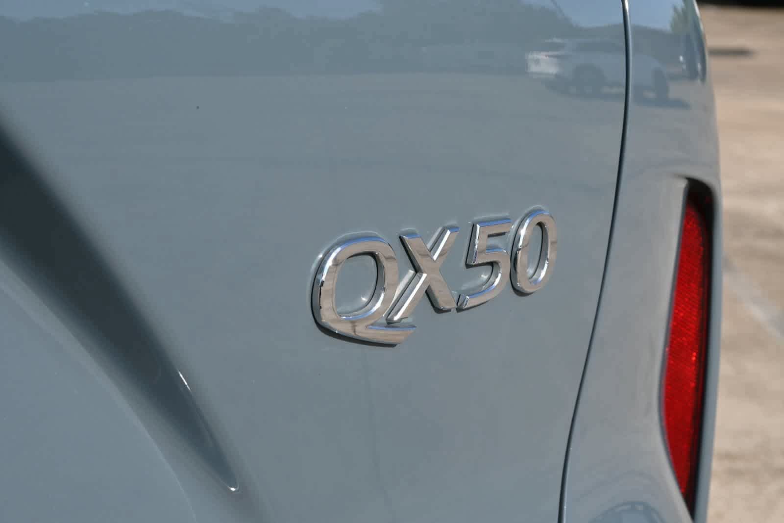 Certified 2023 INFINITI QX50 Luxe FWD image 20