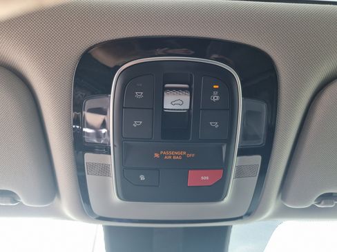 Used 2022 Hyundai Santa Fe SEL w/ Convenience + Premium Package AWD/4WD image 32