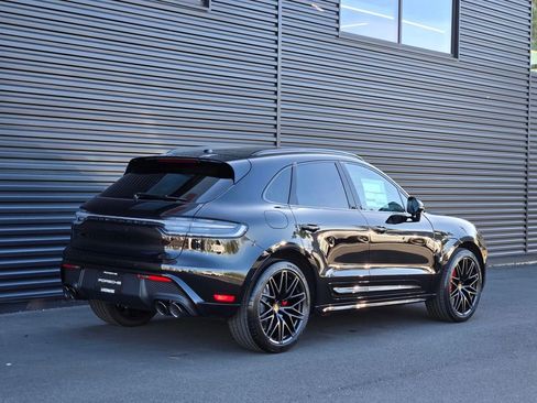 New 2026 Porsche Macan GTS image 7