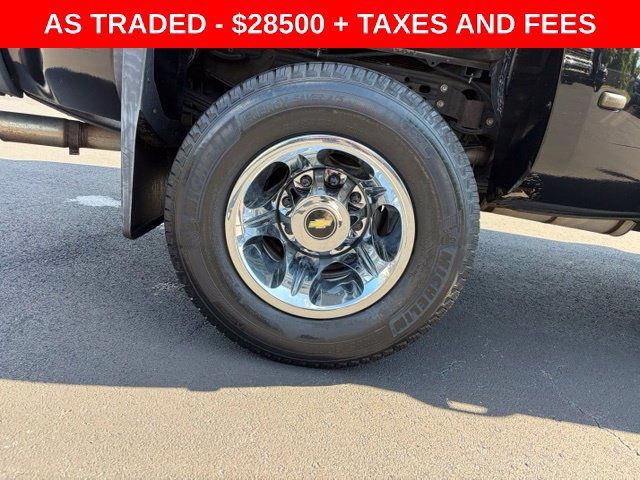 Used 2016 Chevrolet Silverado 3500 LTZ AWD/4WD image 7