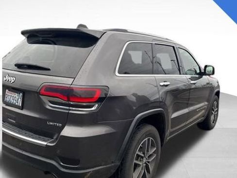 Used 2018 Jeep Grand Cherokee Limited image 3