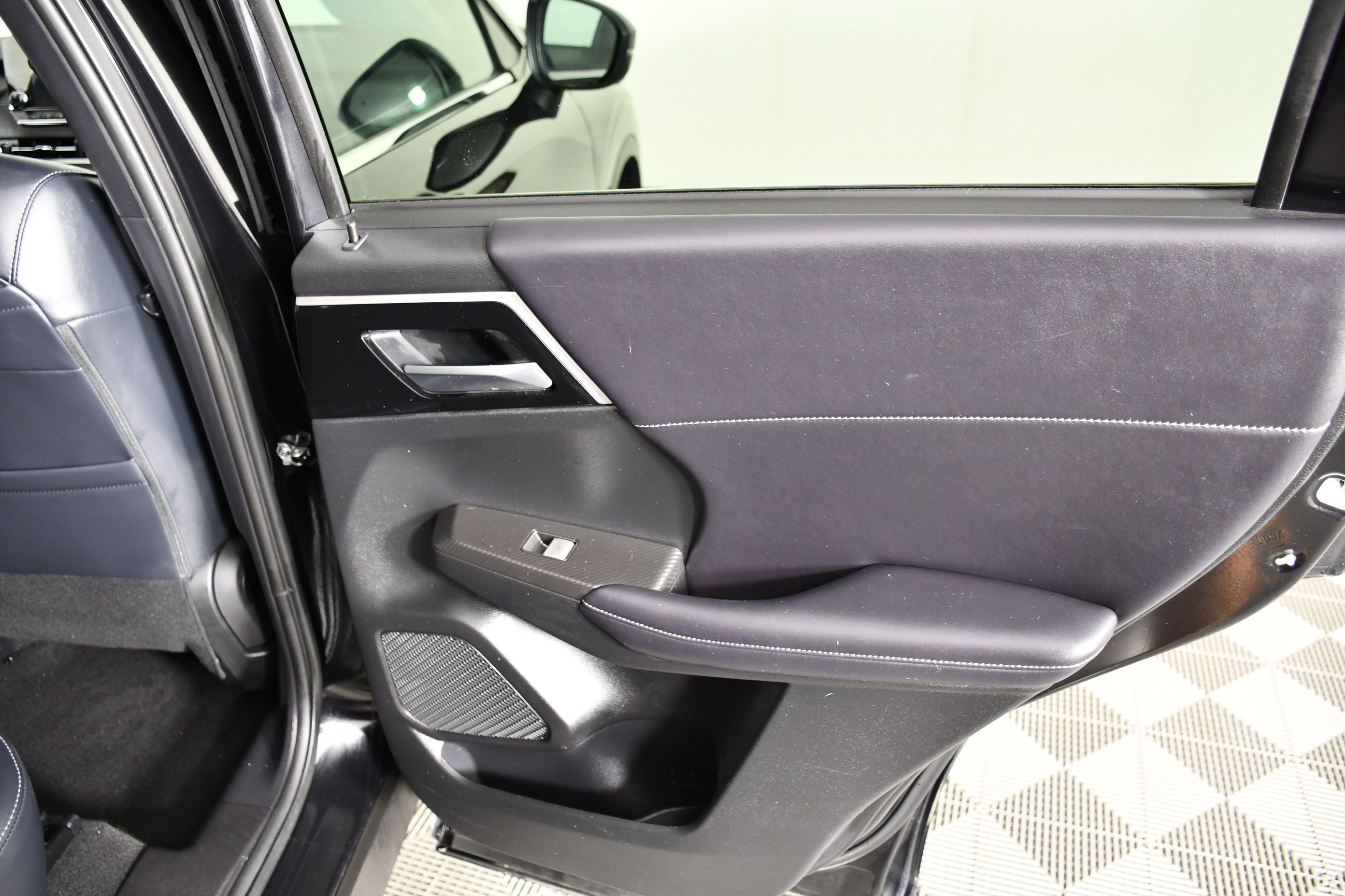 Used 2024 Mitsubishi Outlander SE AWD/4WD image 40