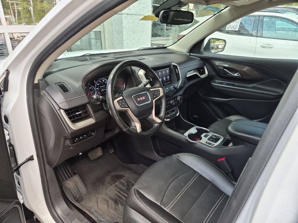 Used 2023 GMC Terrain Denali w/ LPO, Floor Liner Package AWD/4WD image 17