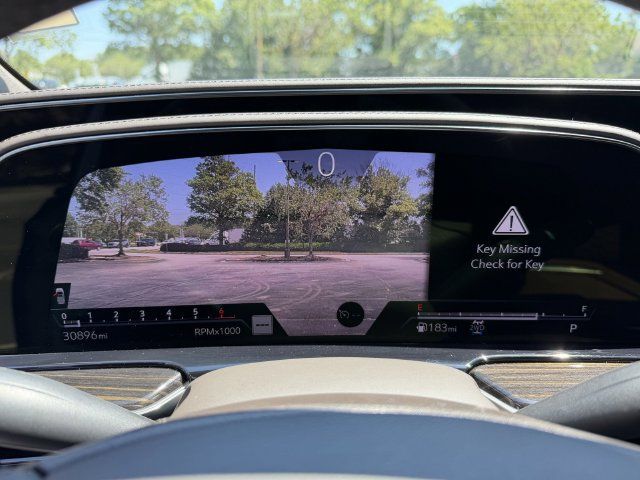 Used 2021 Cadillac Escalade Premium Luxury w/ Performance Package AWD/4WD image 16