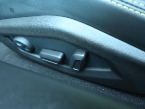 Used 2021 Lamborghini Huracan EVO RWD image 74