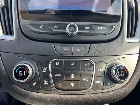 Used 2024 Chevrolet Malibu LT image 20