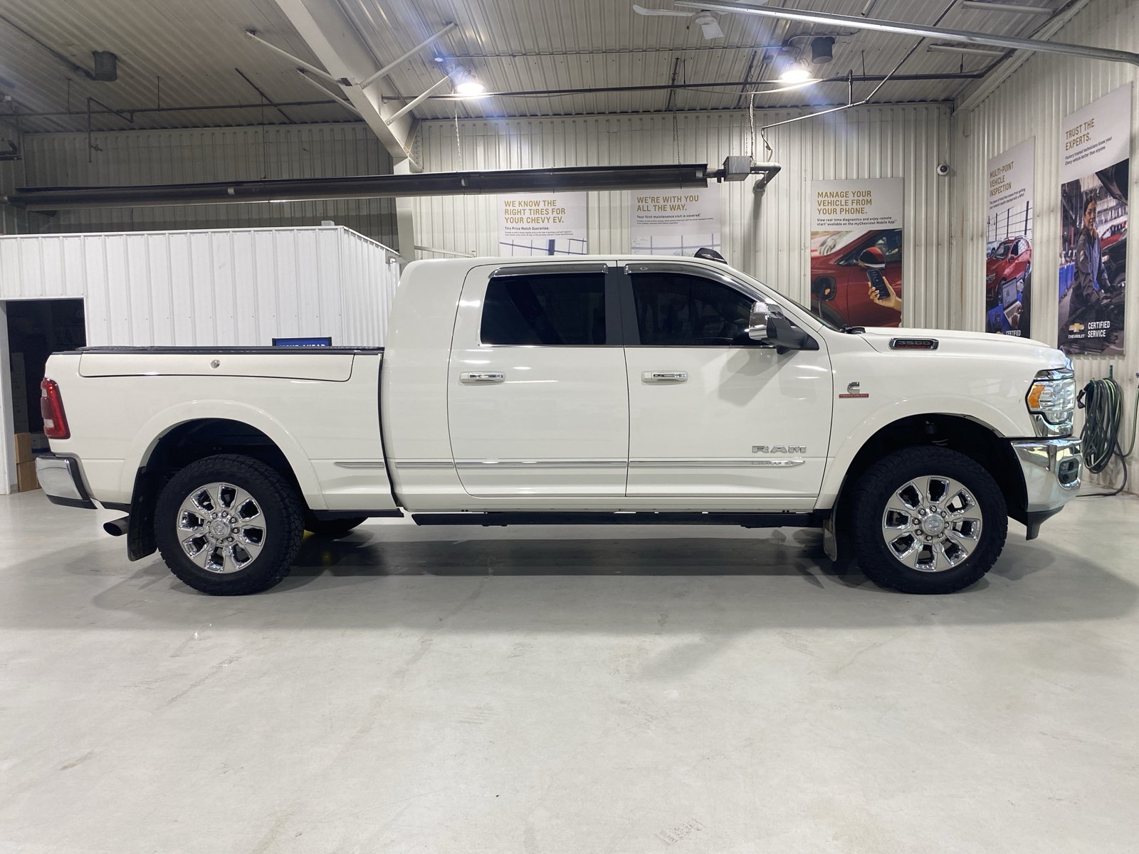Used 2021 RAM 3500 Limited AWD/4WD image 9