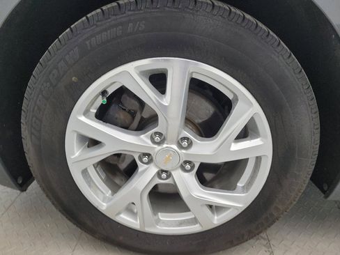 Used 2020 Chevrolet Equinox LT image 31