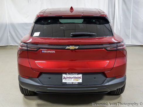 New 2026 Chevrolet Equinox EV LT image 6