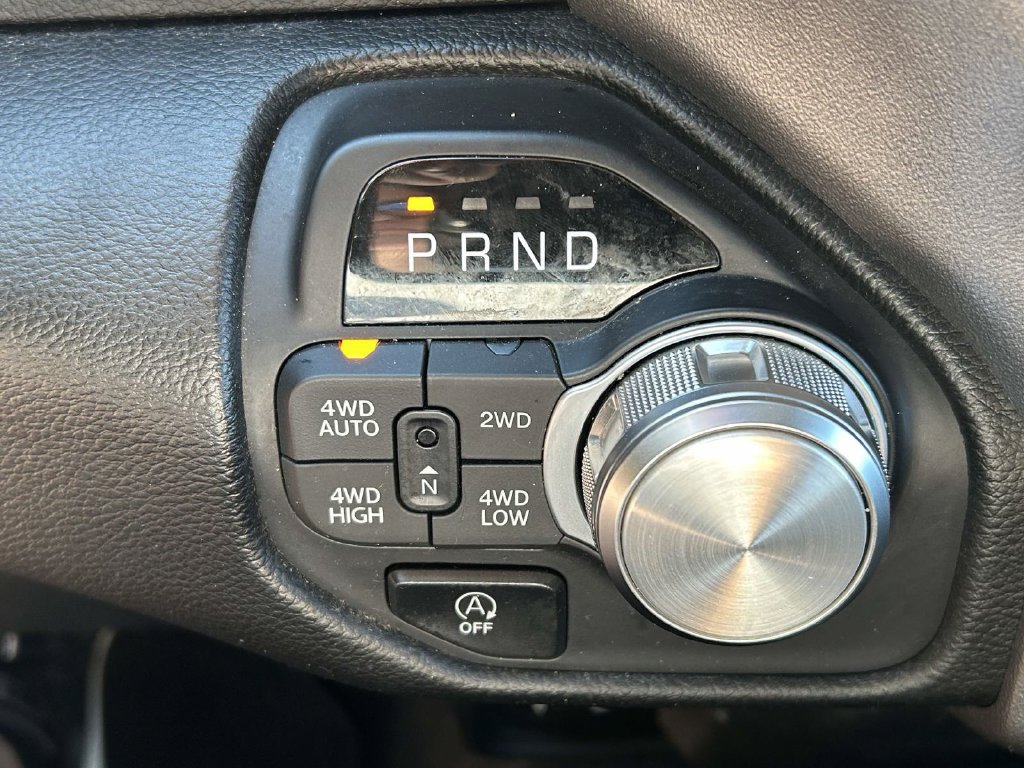 Used 2025 RAM 1500 Laramie AWD/4WD image 29