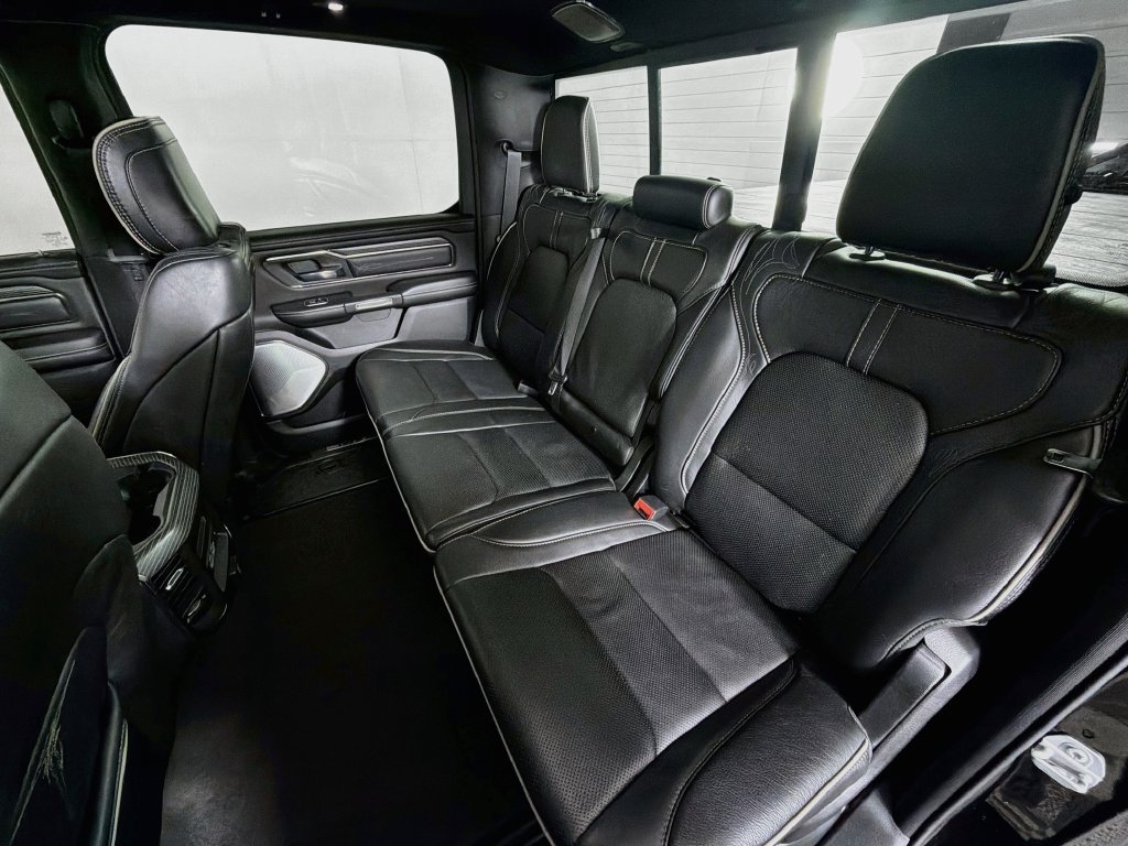 Used 2020 RAM 1500 Limited w/ Black Appearance Package AWD/4WD image 26