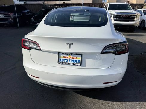 Used 2022 Tesla Model 3 RWD image 5