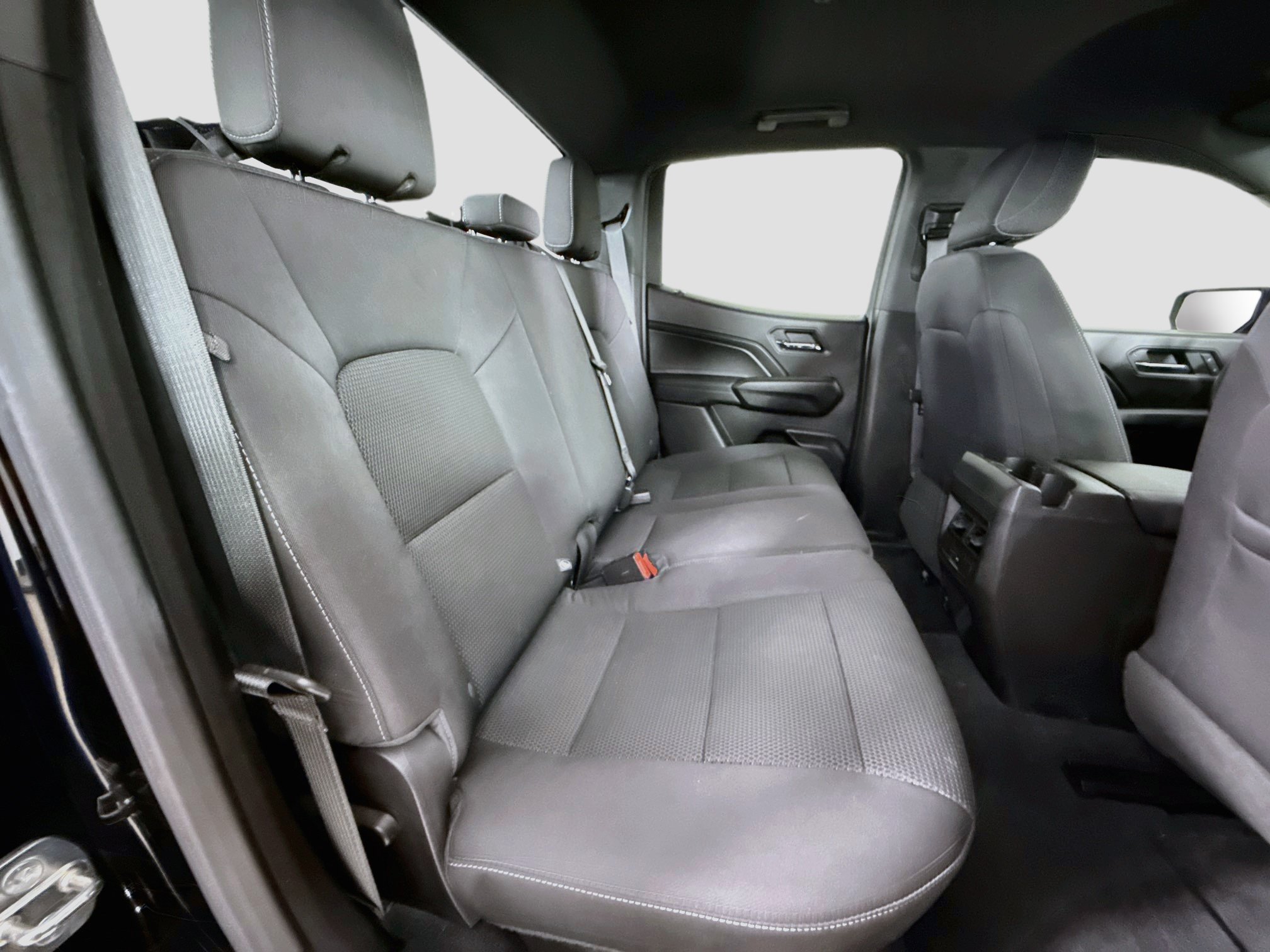 Used 2023 Chevrolet Colorado LT RWD image 29