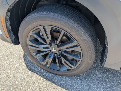 Used 2024 Mitsubishi Eclipse Cross AWD image 15