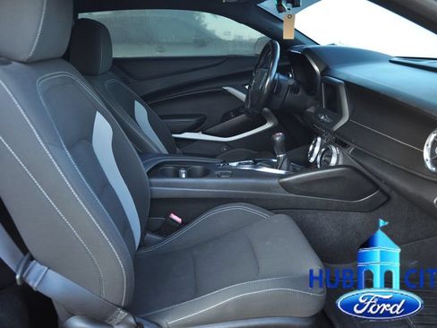 Used 2020 Chevrolet Camaro LT RWD image 12