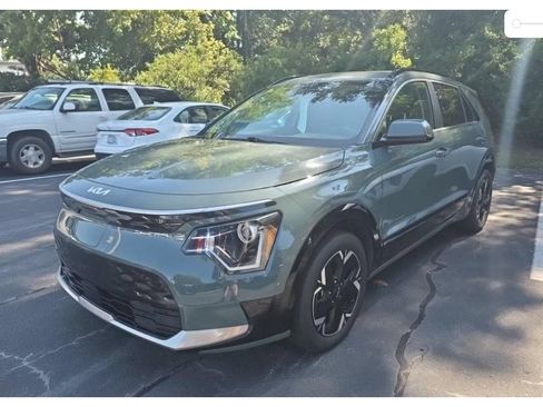 Used 2023 Kia Niro Wind FWD image 1