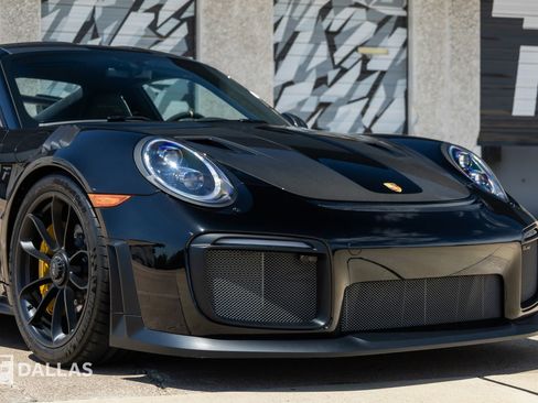Used 2018 Porsche 911 GT2 RS RWD image 2