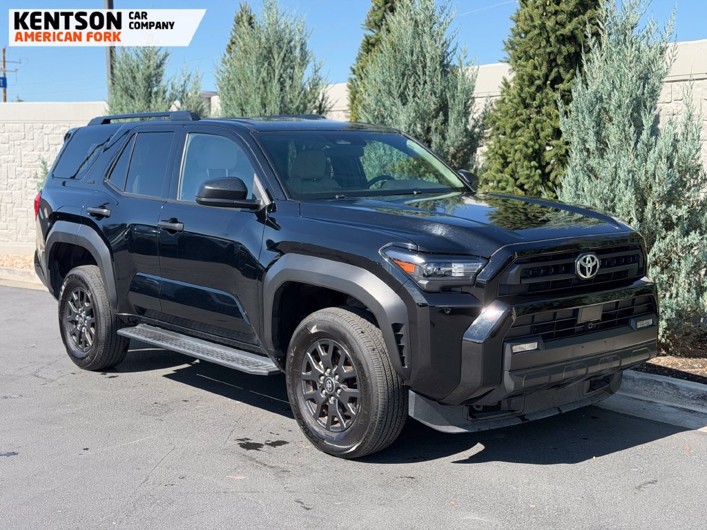 Used 2025 Toyota 4Runner SR5 AWD/4WD image 10