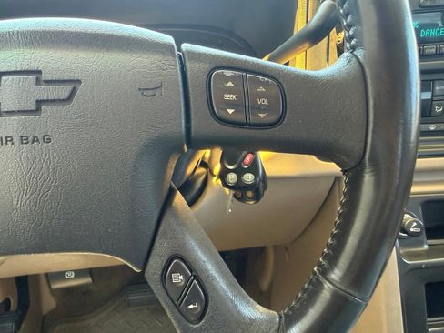 Used 2003 Chevrolet Silverado 2500 LT w/ Skid Plate Package AWD/4WD image 16