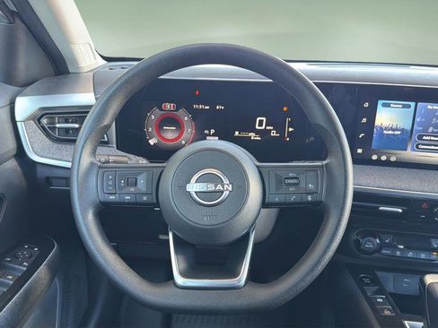 New 2026 Nissan Kicks SV w/ Charging Package FWD image 9