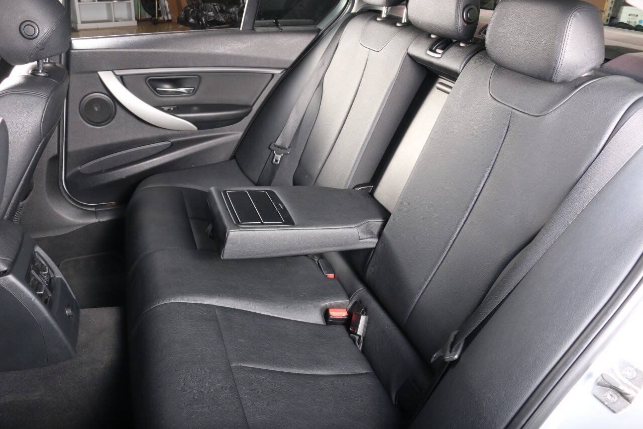 Used 2013 BMW 328i Sedan RWD image 36